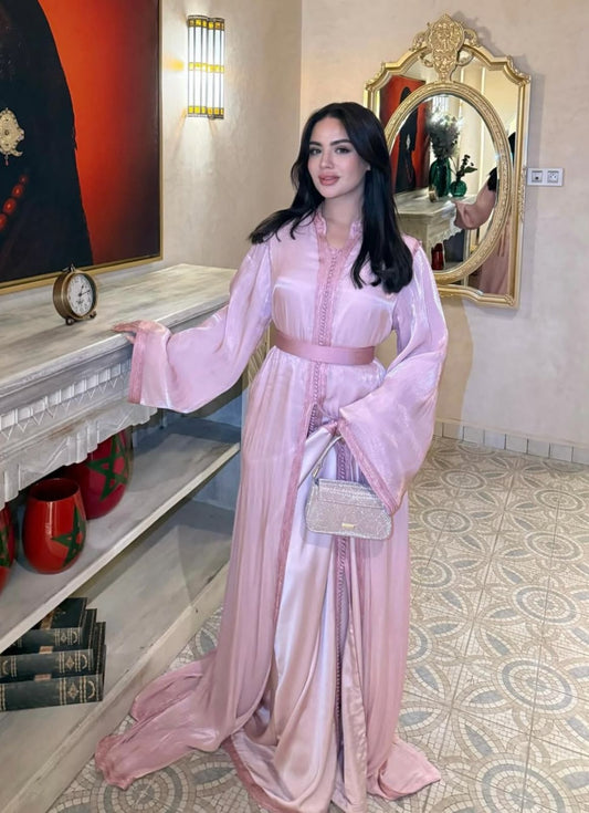 تكشطة من قماش الأورغانزا