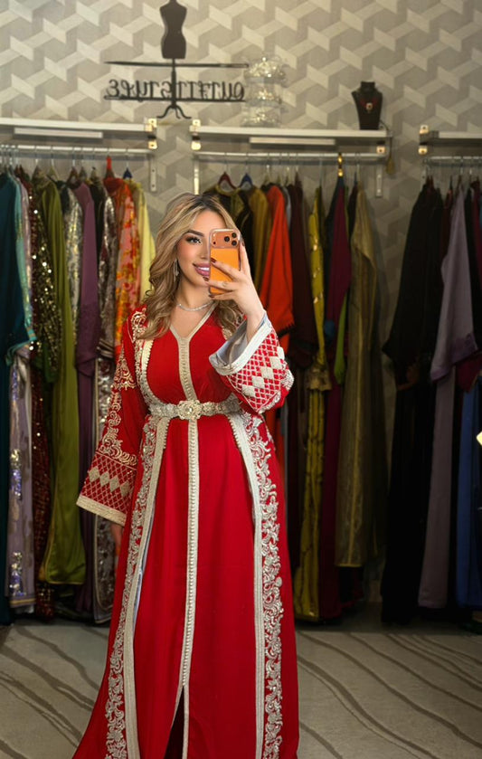 تكشيطة قطعتين جذابة