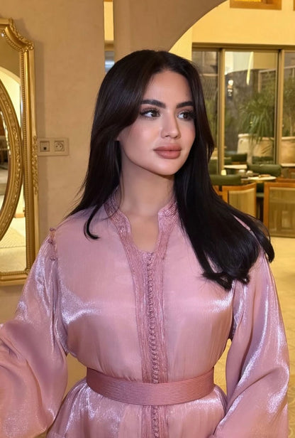 تكشطة من قماش الأورغانزا