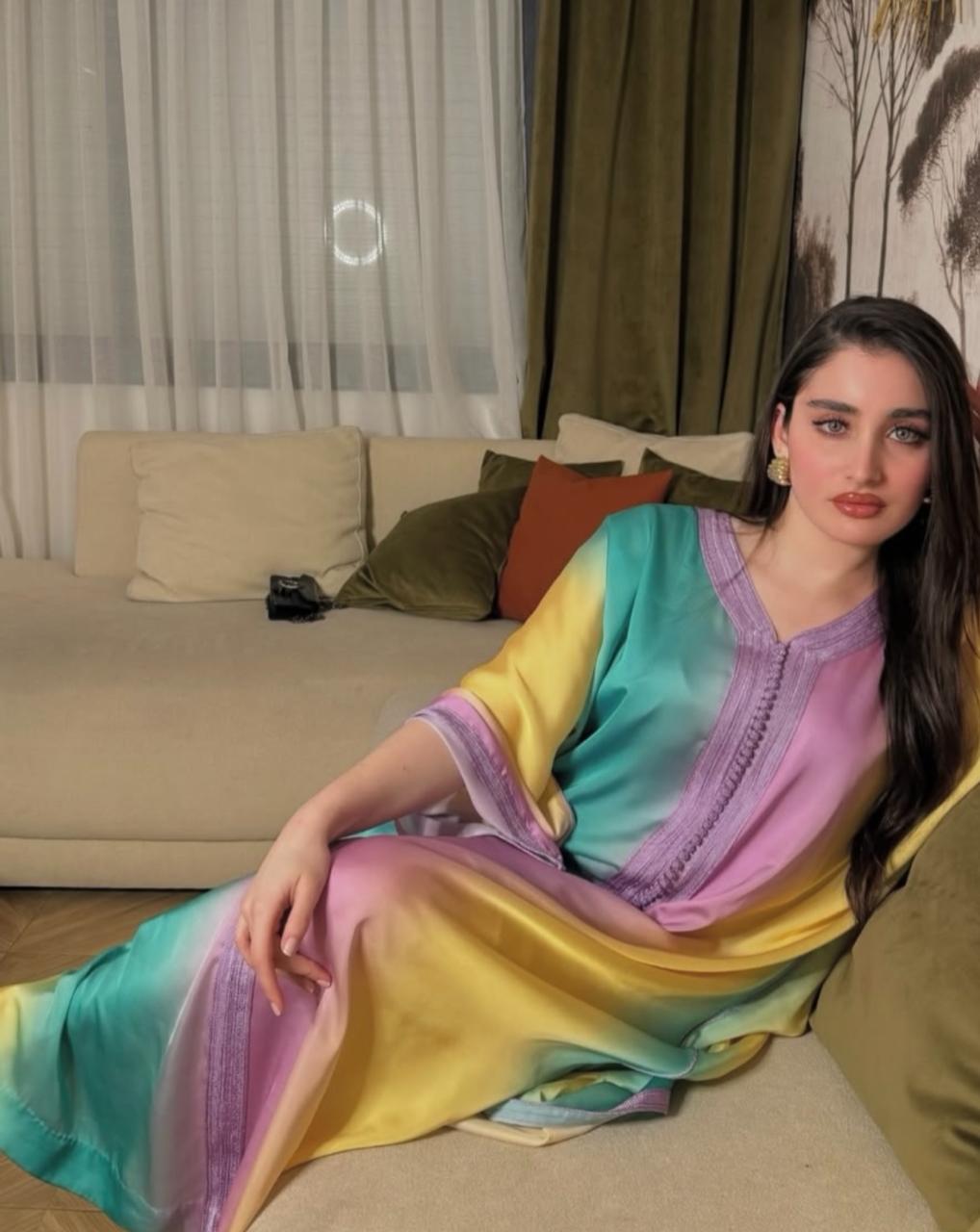 كندورة مغربية راقية من حرير فاخر