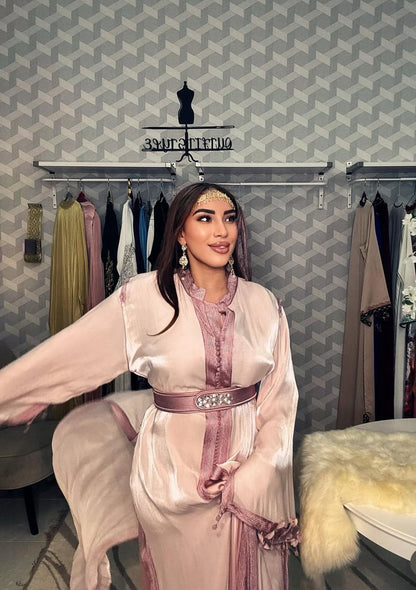 تكشيطة من الأورغانزا الفاخرة