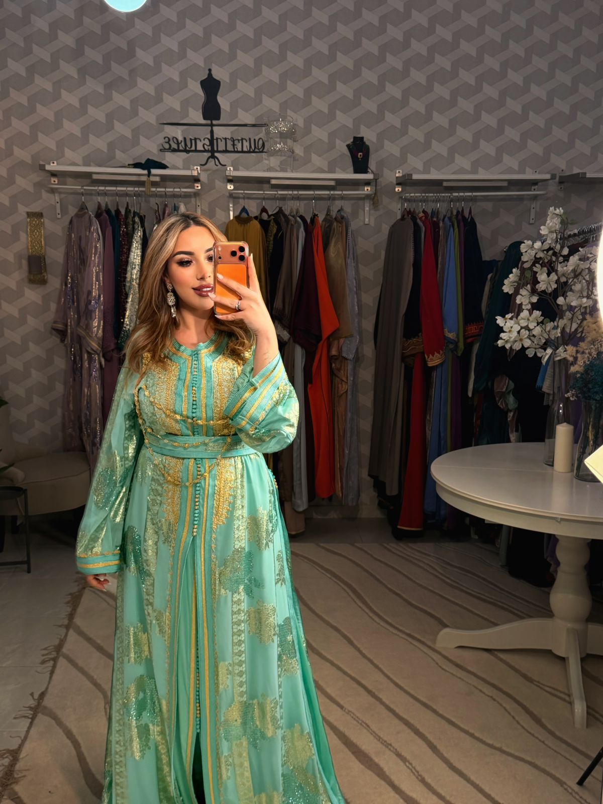 قفطان حرير راقي مع حزام م