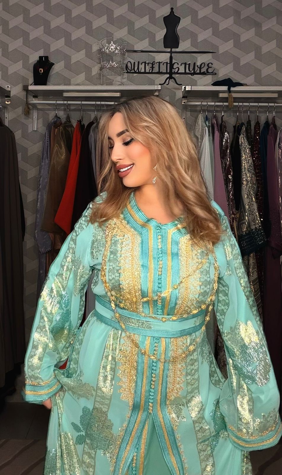 قفطان حرير راقي مع حزام م