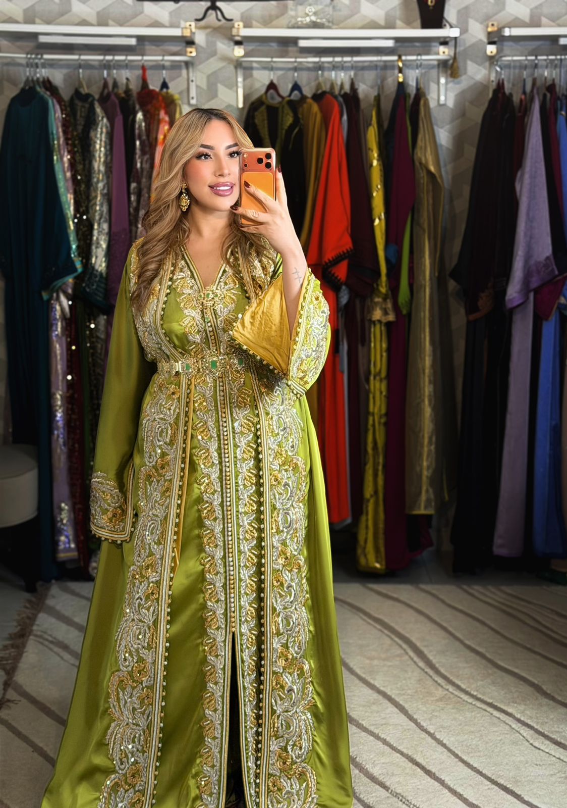 تكشيطة فاخرة مصممة خصيصًا للمناسبات