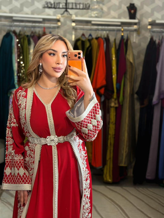 تكشيطة قطعتين جذابة