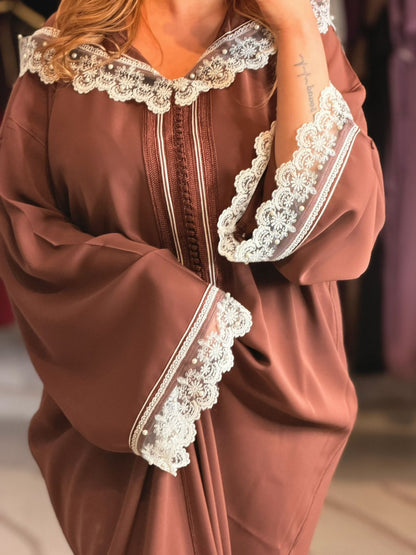 جلابة تجمع بين التقليدي والعصري